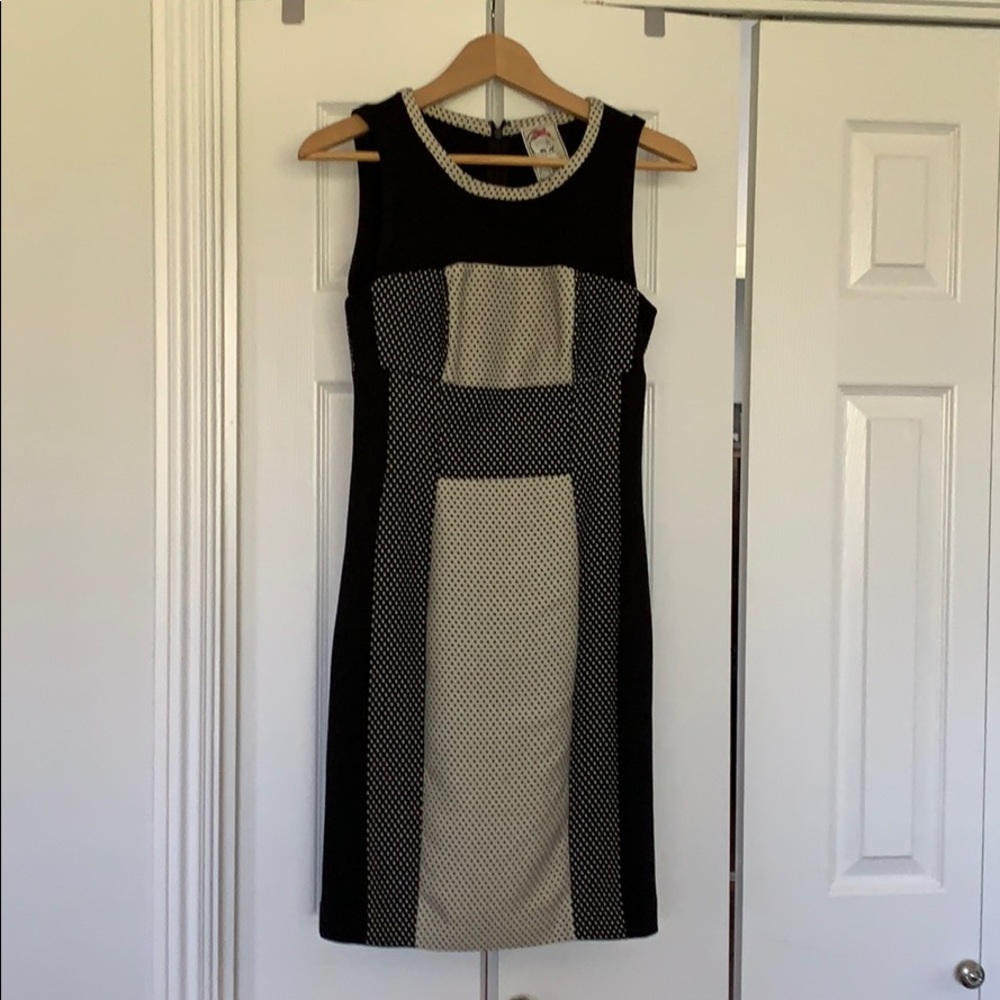Sheath style dress